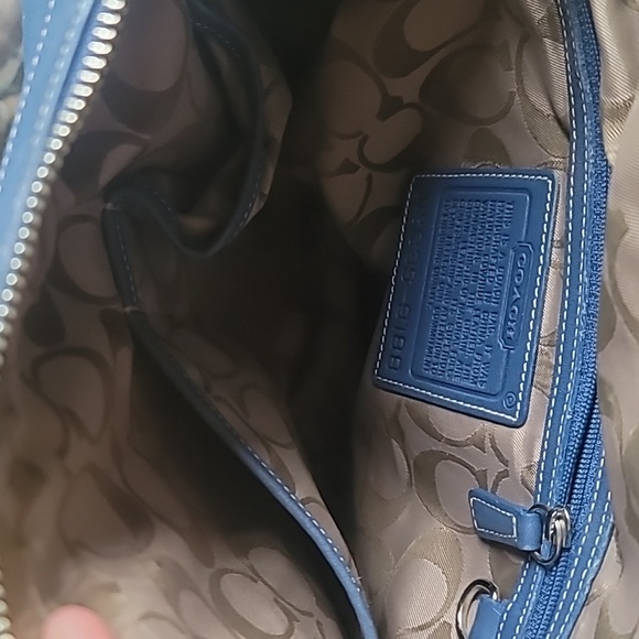 Vintage Coach Slim Legacy Blue Leather Duffle - Picture 11 of 11